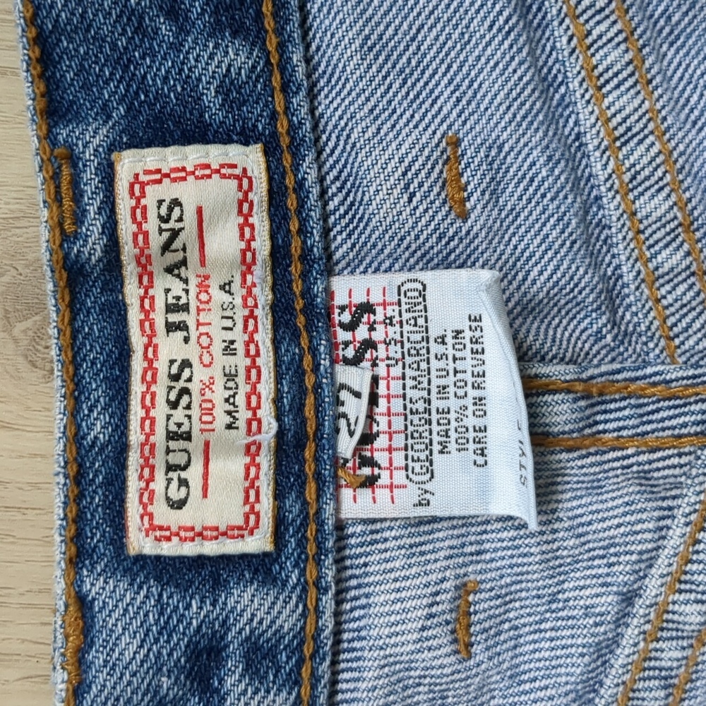 Vintage Guess Jeans - Picture 2 of 3